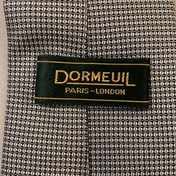 Designer tie.  💯 % silk Dormeuil Paris London - Picture 4 of 9